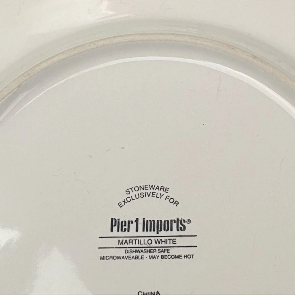 Pier 1 Martillo Stoneware 11” Dinner Plates Replacements White Cream Set of 2